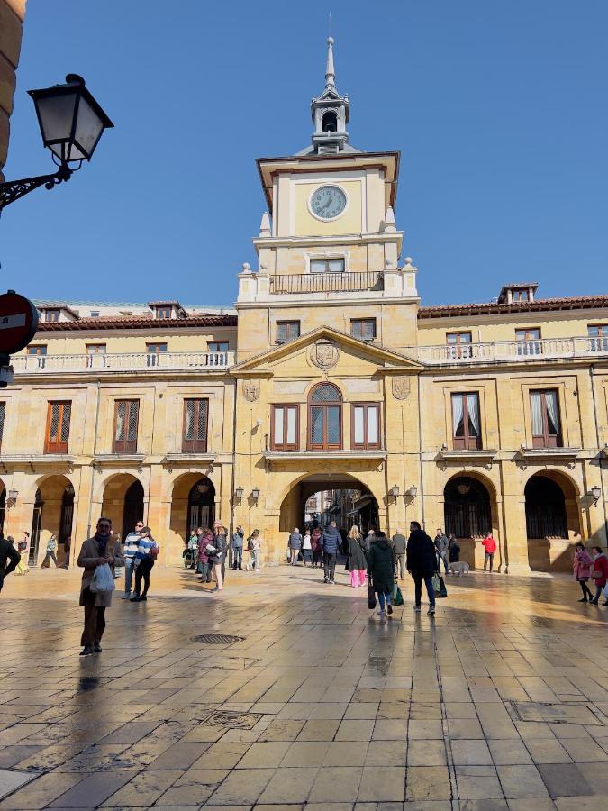 Piso En El Emblematico Barrio Antiguo De Oviedo Apartamento Exterior foto